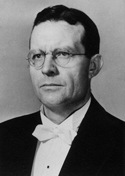 1943 Carl McCourtie (250 x 350)